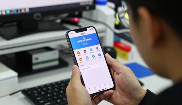 网站维护客户如何选择APP开发